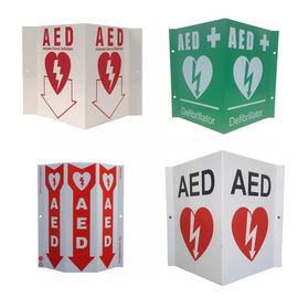 Beyaz Duvara Monte AED Duvar İşareti Yeşil Plastik Defibrilatör AED V İşareti Özel Alüminyum AED İşareti